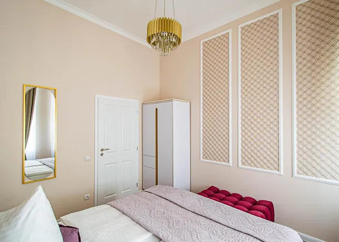 3Bdr Elegance Deco Downtown Flat