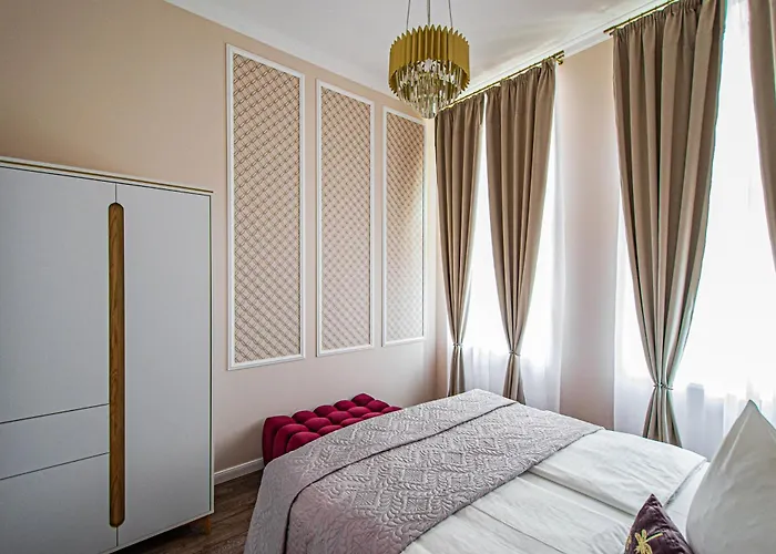 3Bdr Elegance Deco Downtown Flat